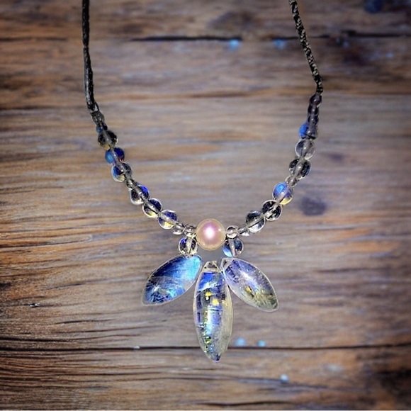 Hand Crafted Rainbow Moonstone & Pearl Necklace! - Picture 4 of 6
